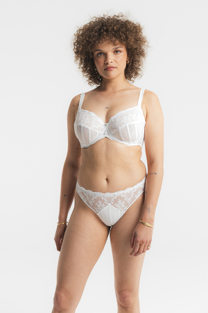 VICTORIA -  Slip