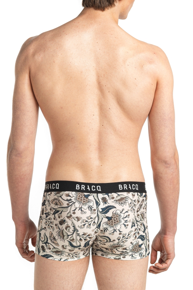 FLORA – KORTE BOXER