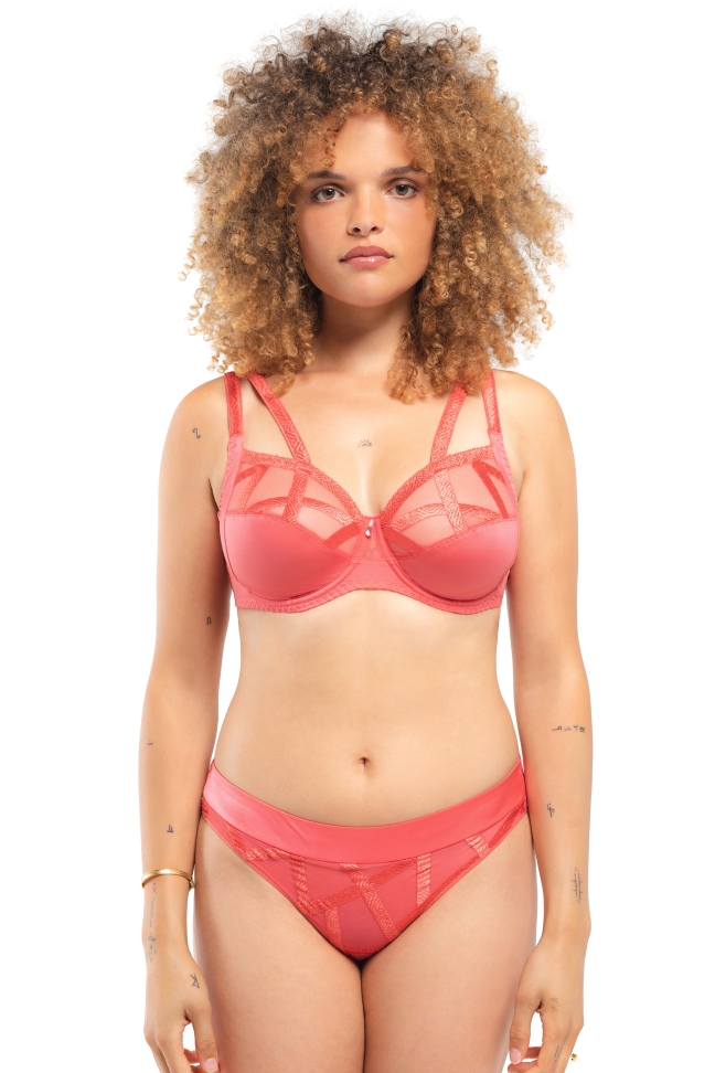 SÉRIE - SOUTIEN-GORGE –...