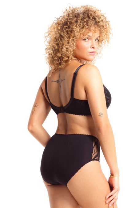 JULIA – SOUTIEN-GORGE – SPACER