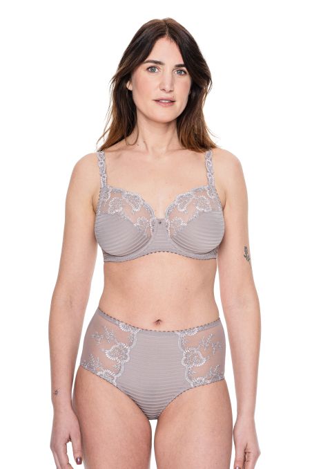 ÉLISE - BRA - FULL-CUP